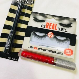 Red lipgloss-liquid eyeliner-eyelashes